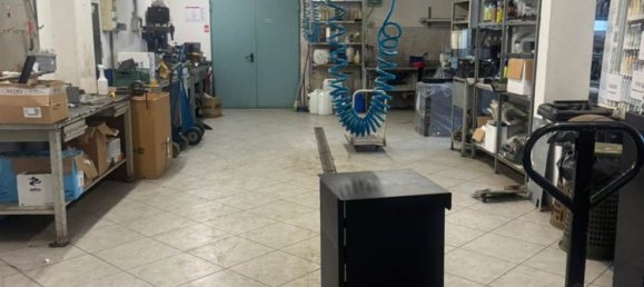 Lagerhaus in Agliana, Italy 1500m², Nr. 340209 11