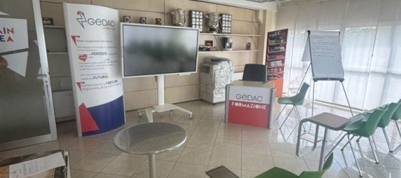 Lagerhaus in Agliana, Italy 1500m², Nr. 340209 18