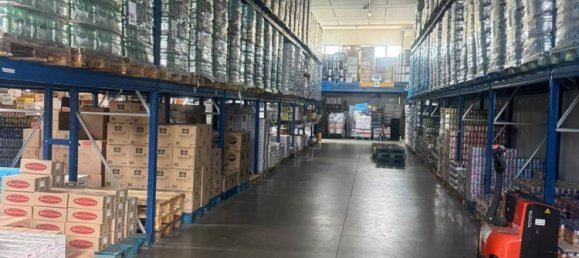 Lagerhaus in Agliana, Italy 1500m², Nr. 340209 6