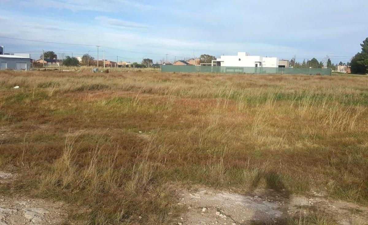  Land in Buenos Aires, Argentina No. 120419