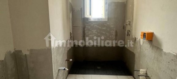 2 chambres Appartement à Campi Bisenzio, Italy No. 9901 7