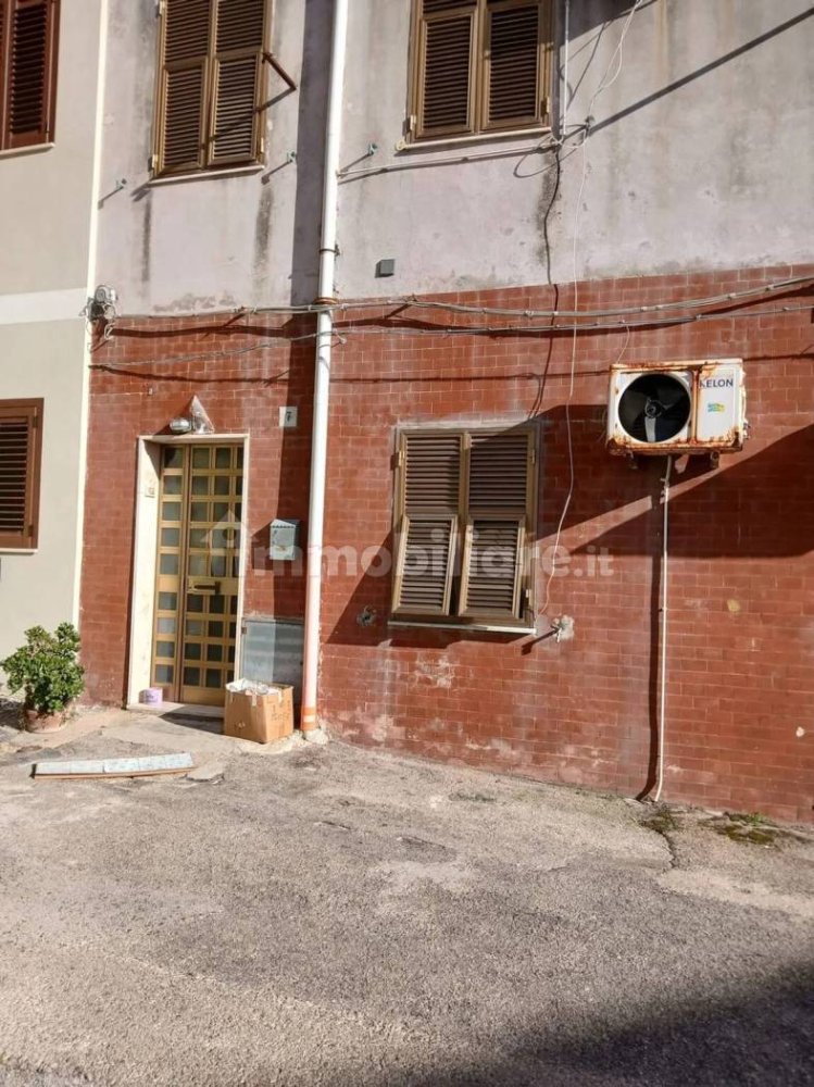 3 bedrooms Apartment in Sassari, Italy No. 400260