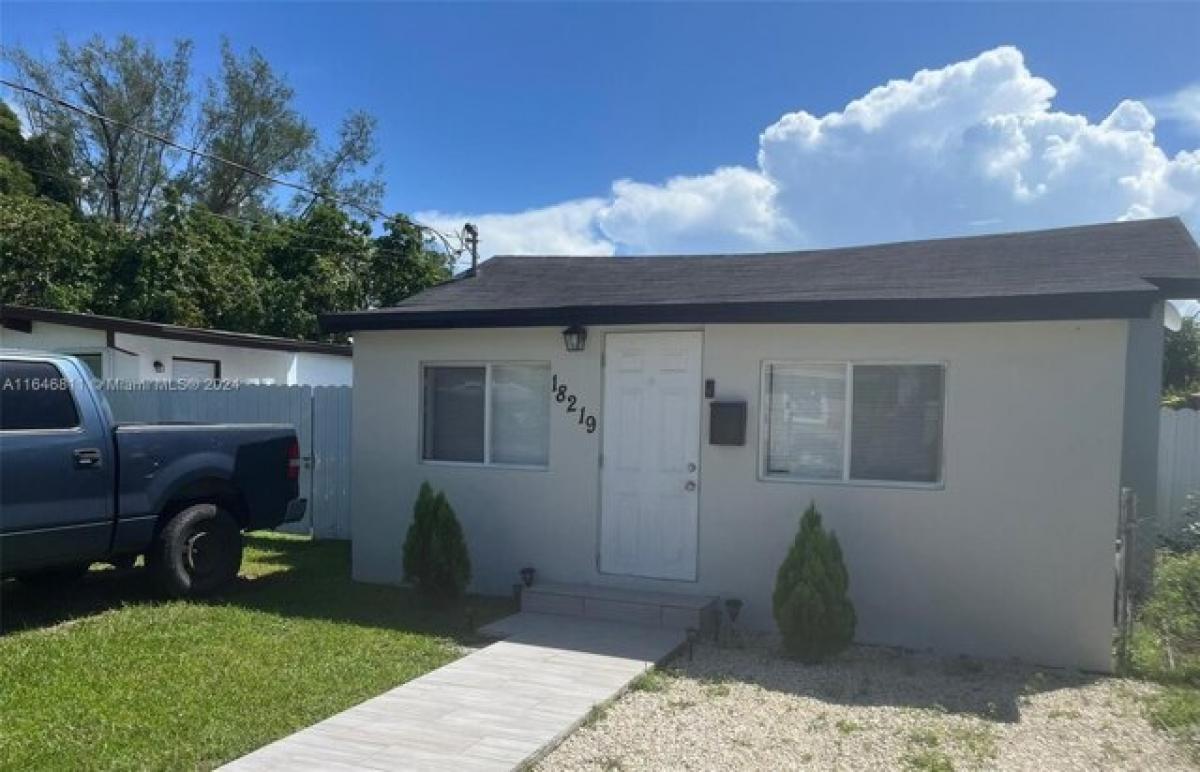 3 bedrooms House in Miami, USA No. 323134