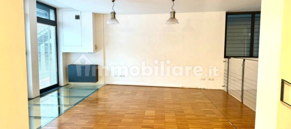 3 bedrooms Apartment in Milan, Italy No. 374077 16