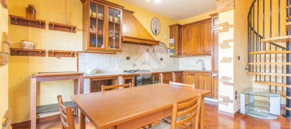 2 bedrooms Apartment in Marino, Italy No. 148831 7