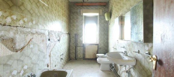 Casa de 3 dormitorios en Ortona, Italy No. 294160 11