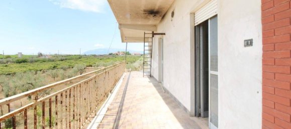 Casa de 3 dormitorios en Ortona, Italy No. 294160 16