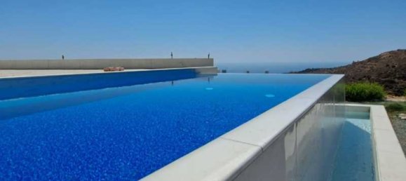 8 chambres Villa à Agios Tychonas, Cyprus No. 7563 10