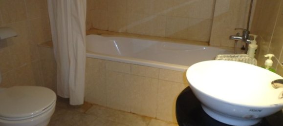 Apartamento de 2 dormitorios en Ba Dinh, Vietnam No. 5804 10