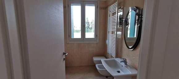 4 rooms Apartment in Vicenza, Italy No. 102515 29