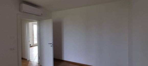 4 rooms Apartment in Vicenza, Italy No. 102515 7