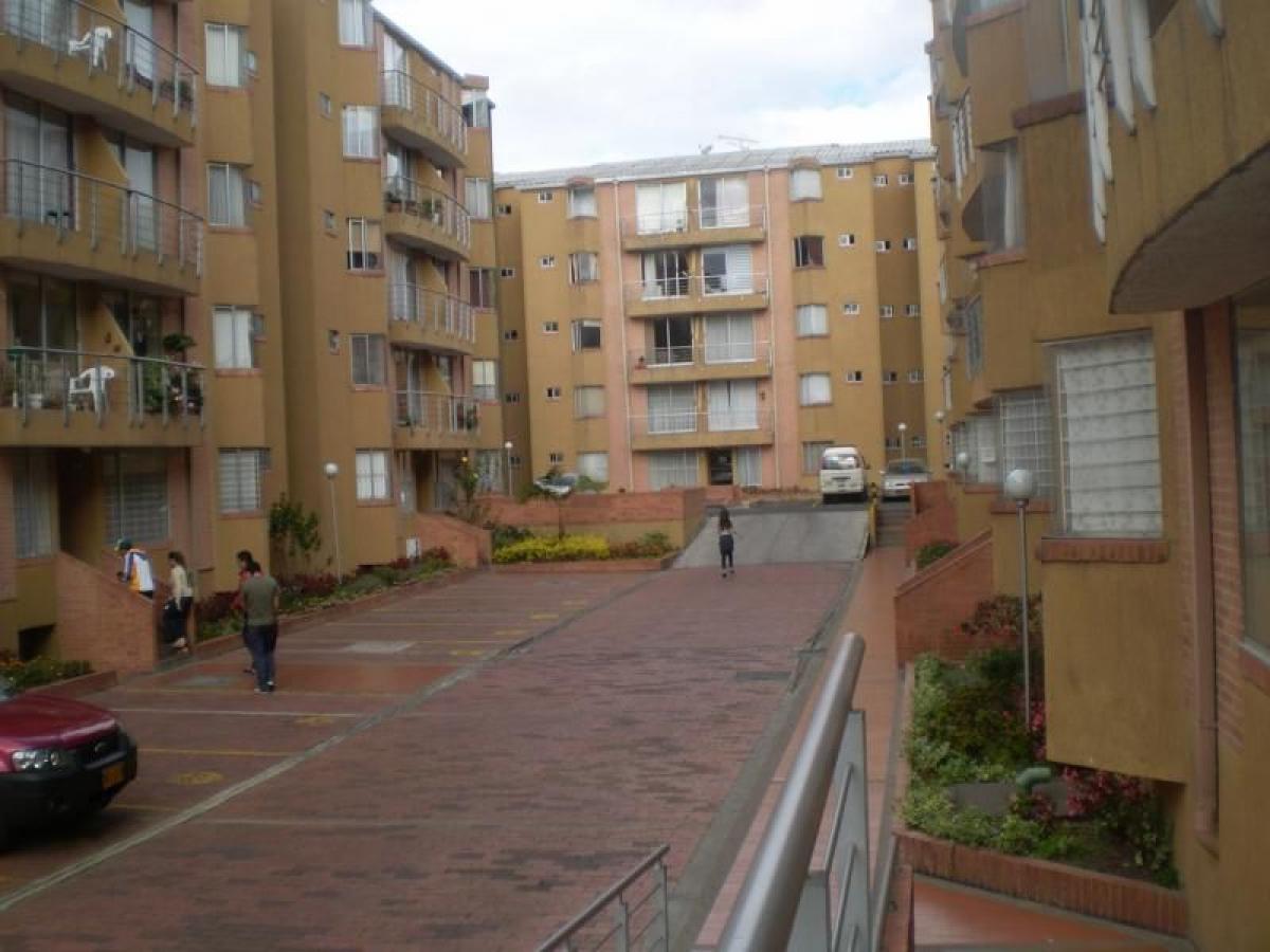 Дом с 3 спальнями в Богота, Колумбия № 12342