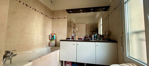 3 Schlafzimmer Doppelhaus in Poissy, France, Nr. 178747 9