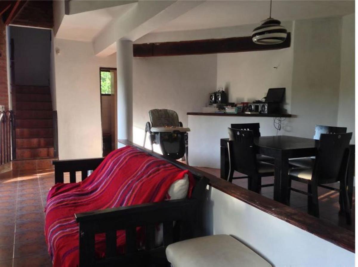 Casa de 3 dormitorios en Pilar, Argentina No. 51934