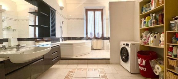 4 Schlafzimmer Wohnung in Pontassieve, Italy, Nr. 375175 12