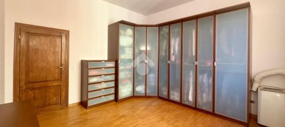 4 Schlafzimmer Wohnung in Pontassieve, Italy, Nr. 375175 8