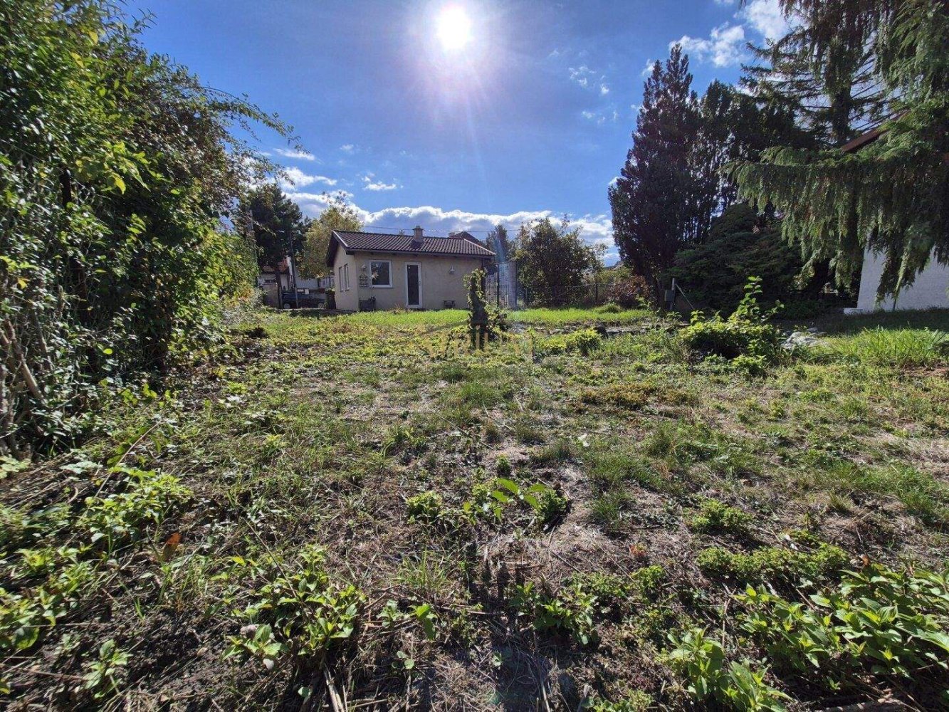  Land in Vienna, Austria No. 133877