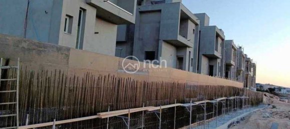 3 bedrooms House in Ypsonas, Cyprus No. 10744 2