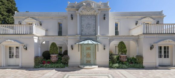 8 bedrooms Villa in Cannes, France No. 1779 6