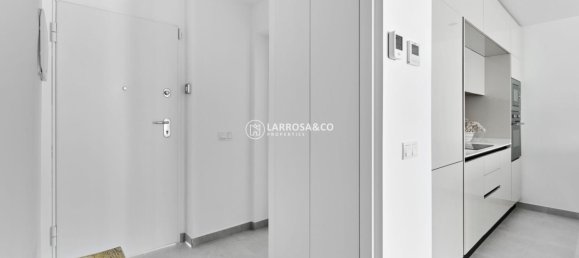 2 Schlafzimmer Bungalow in Torrevieja, Spain, Nr. 48336 23