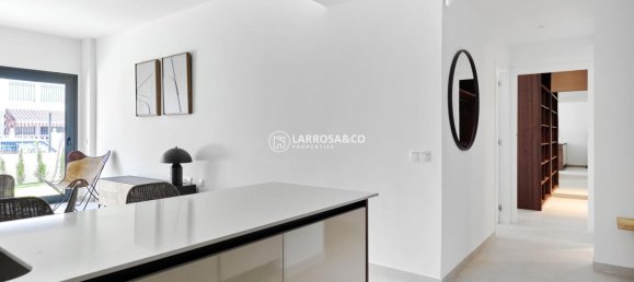 2 Schlafzimmer Bungalow in Torrevieja, Spain, Nr. 48336 21