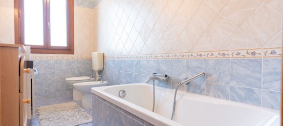 Casa de 6 habitaciónes en Udine, Italy No. 162261 23