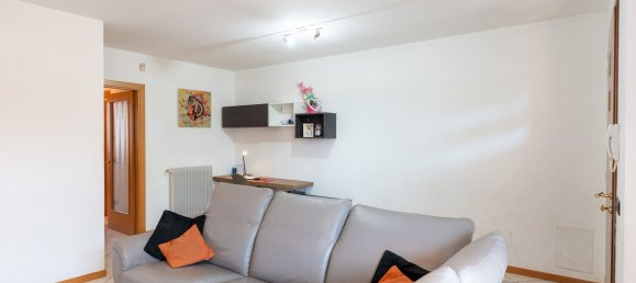 Casa de 6 habitaciónes en Udine, Italy No. 162261 9