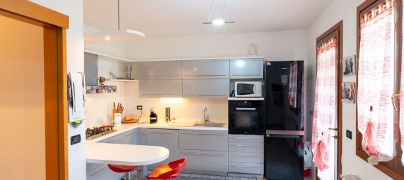 Casa de 6 habitaciónes en Udine, Italy No. 162261 6