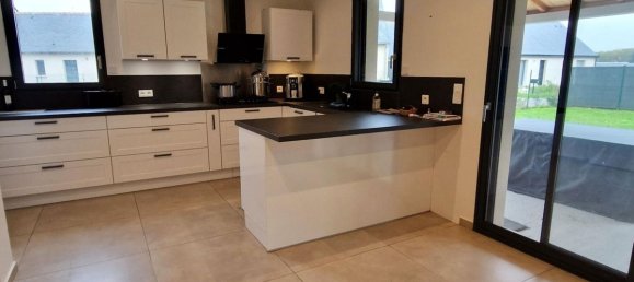 5 Schlafzimmer Haus in Cormery, France, Nr. 217319 3