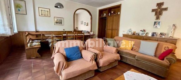 4 غرف نوم فيلا في Vergiate, Italy رقم 279151 43