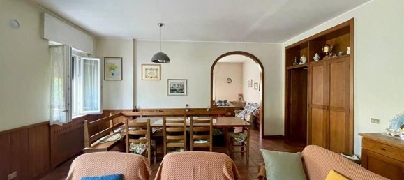 4 غرف نوم فيلا في Vergiate, Italy رقم 279151 25