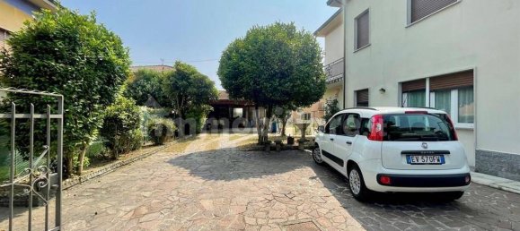 4 غرف نوم فيلا في Vergiate, Italy رقم 279151 9