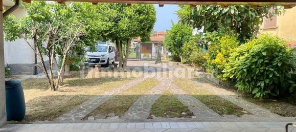 4 غرف نوم فيلا في Vergiate, Italy رقم 279151 16