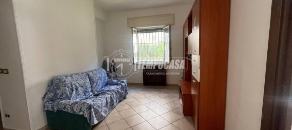 3 bedrooms Apartment in Naples, Italy No. 260064 4