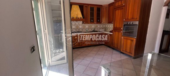 3 bedrooms Apartment in Naples, Italy No. 260064 7