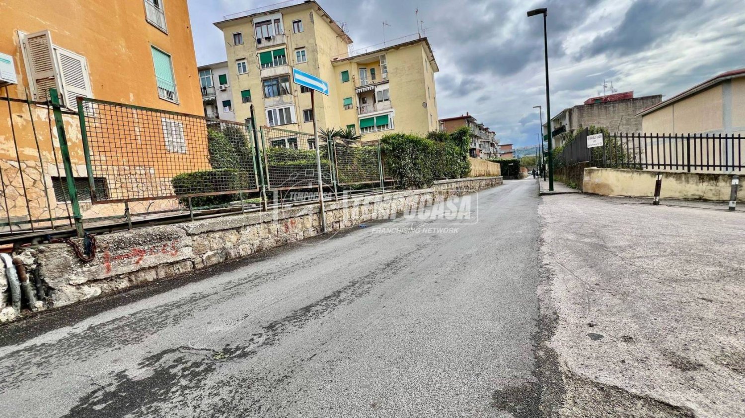 3 bedrooms Apartment in Naples, Italy No. 260064