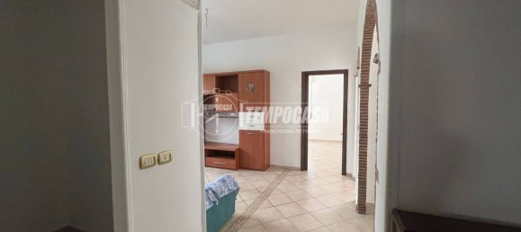 3 bedrooms Apartment in Naples, Italy No. 260064 8