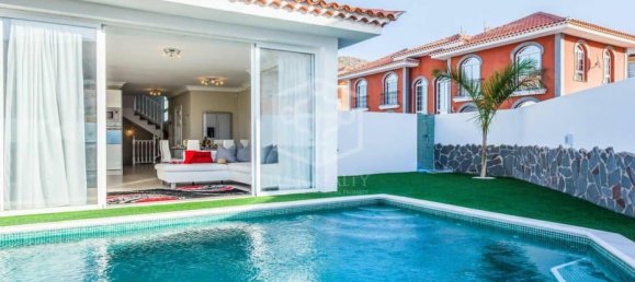 4 bedrooms Villa in Adeje, Spain No. 16401 7