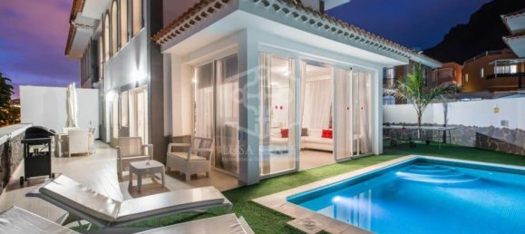 4 bedrooms Villa in Adeje, Spain No. 16401 2