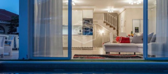 4 bedrooms Villa in Adeje, Spain No. 16401 3