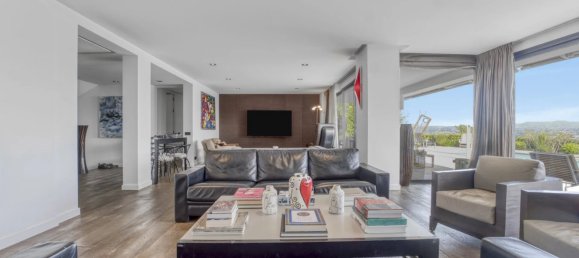 3 bedrooms Commercial property in Villeneuve-Loubet, France No. 38158 4