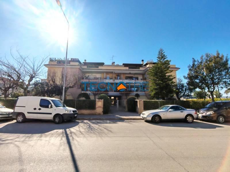 Apartamento de 4 divisões em Martinsicuro, Italy N.º 37540