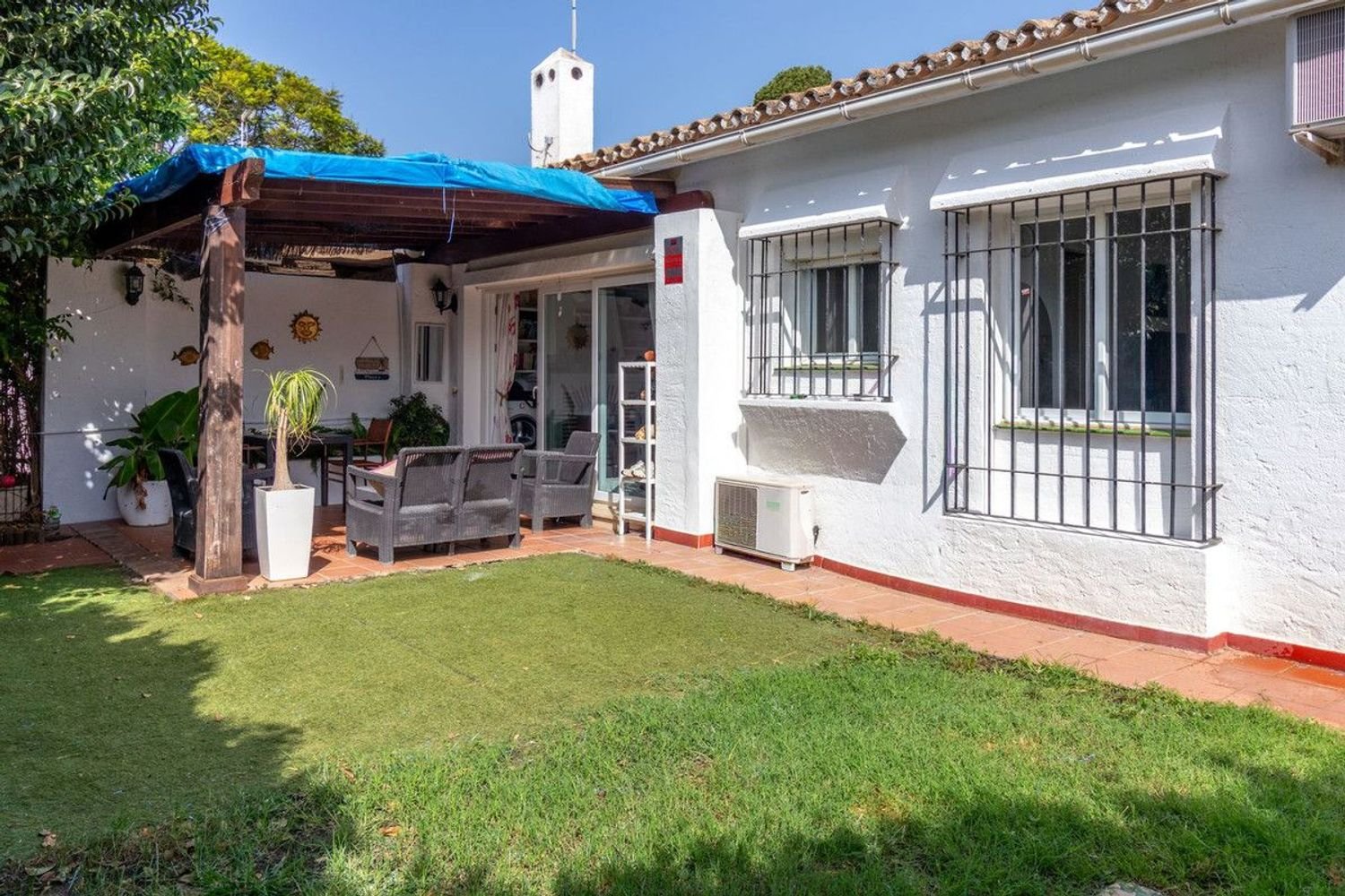 Bungalow T2 em Estepona, Spain N.º 237708