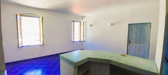 Apartamento de 1 dormitorio en Bonifacio, France No. 81680 4