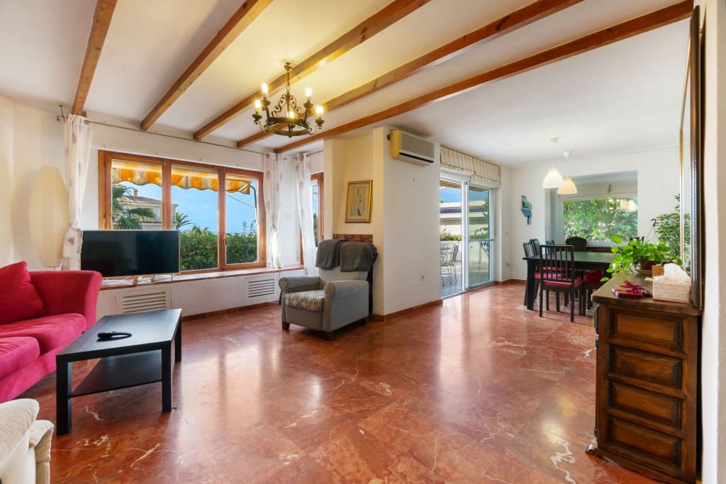 Casa de 6 dormitorios en Alicante, Spain No. 280532