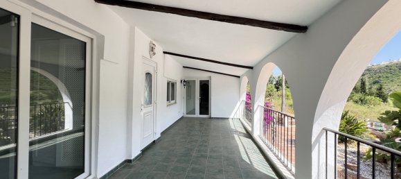 3 bedrooms House in La Duquesa, Spain No. 54118 29