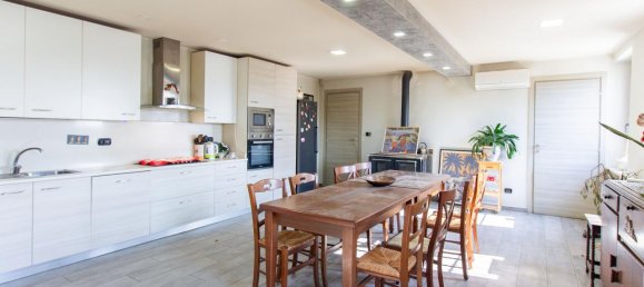 Villa de 8 habitaciónes en Cortazzone, Italy No. 136577 8