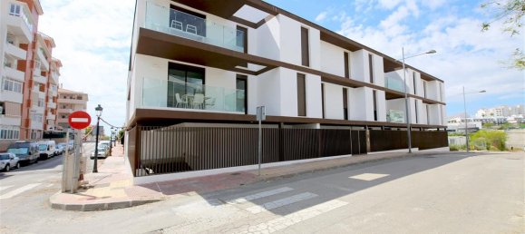 1 bedroom Penthouse in Estepona, Spain No. 178346 22