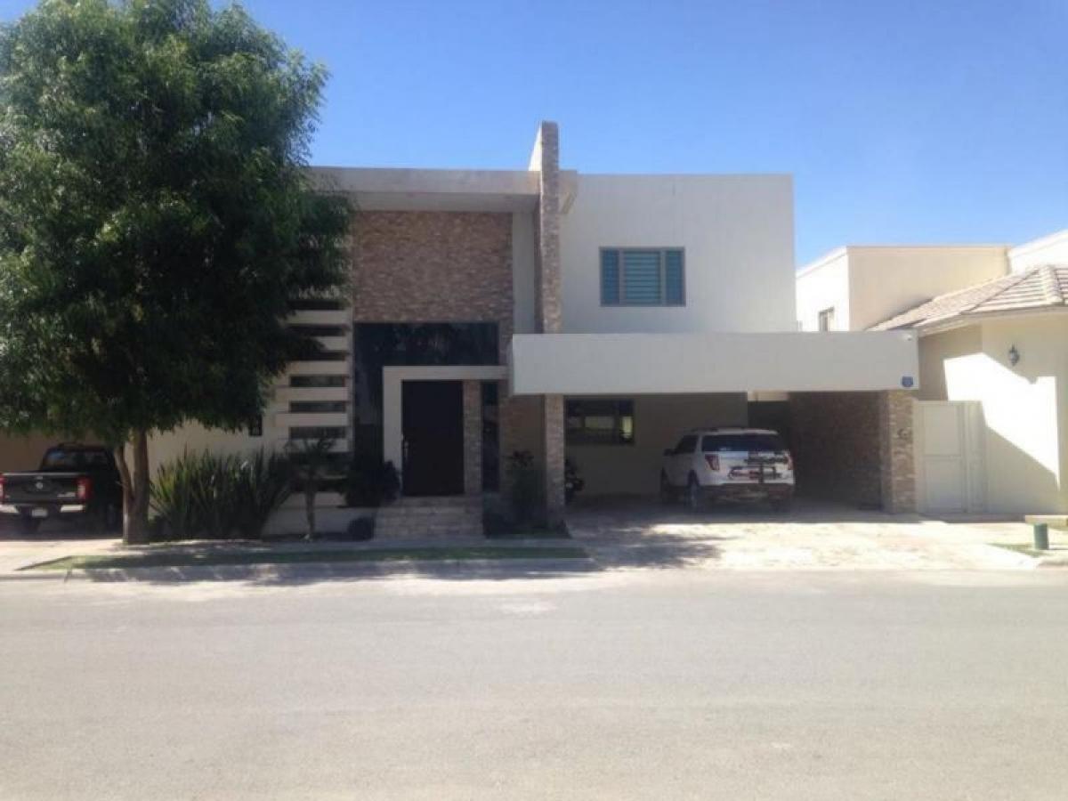 3 bedrooms House in Playa Vicente, Mexico No. 189798
