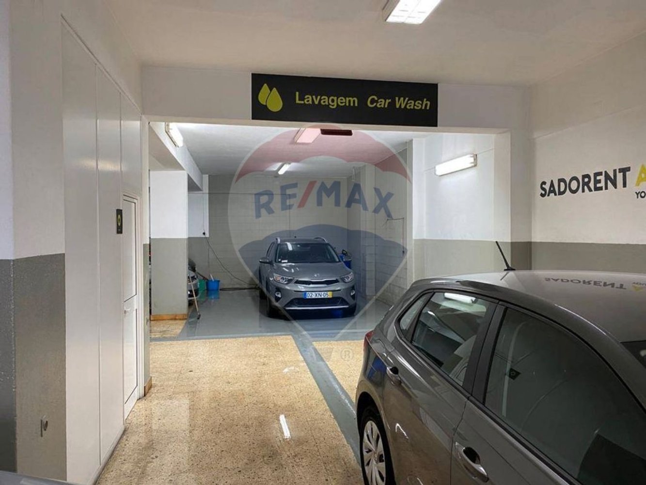  مرآب في Almada, Portugal 230متر مربع رقم 59519